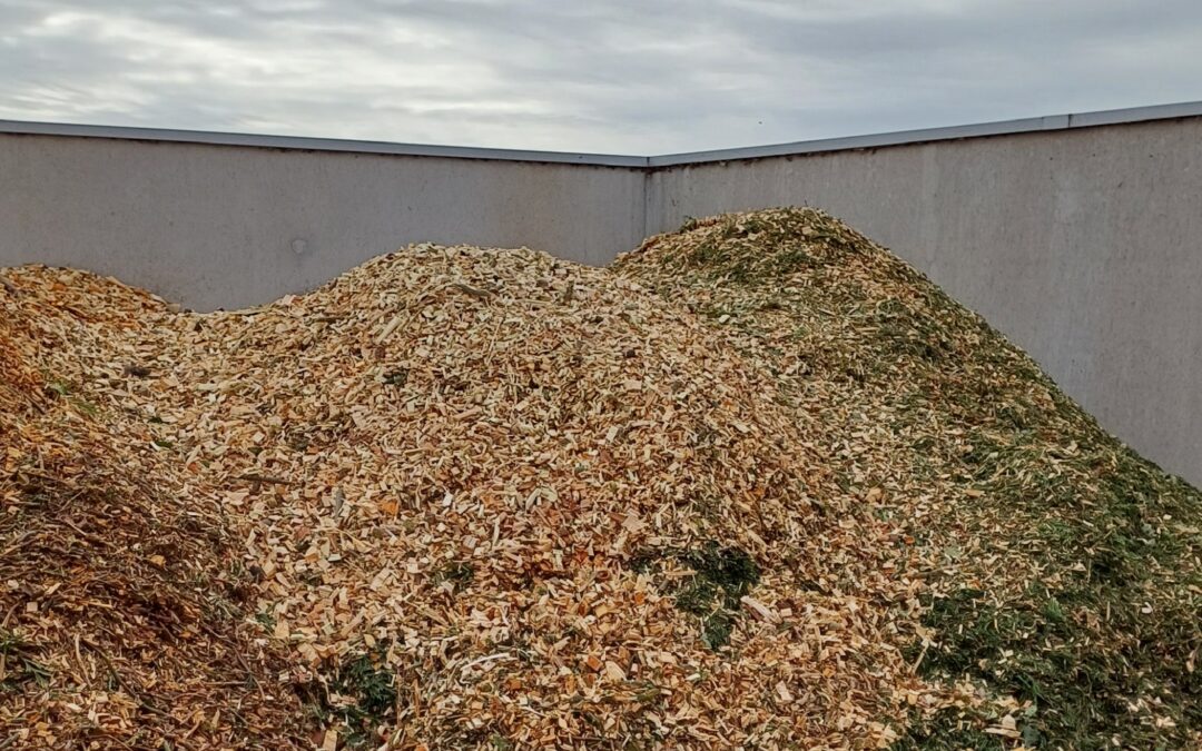Déchèterie : Broyat de bois disponible